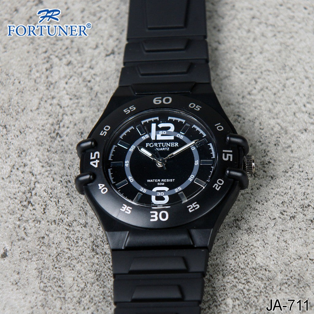 Fortuner Jam Tangan Analog Hitam Water Resistant Aria