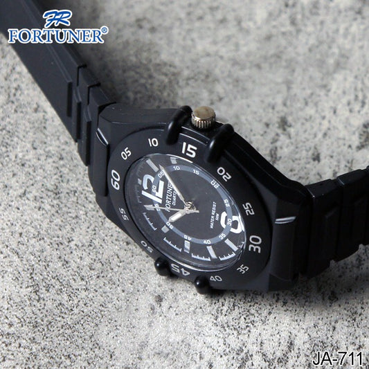 Fortuner Jam Tangan Analog Hitam Water Resistant Aria